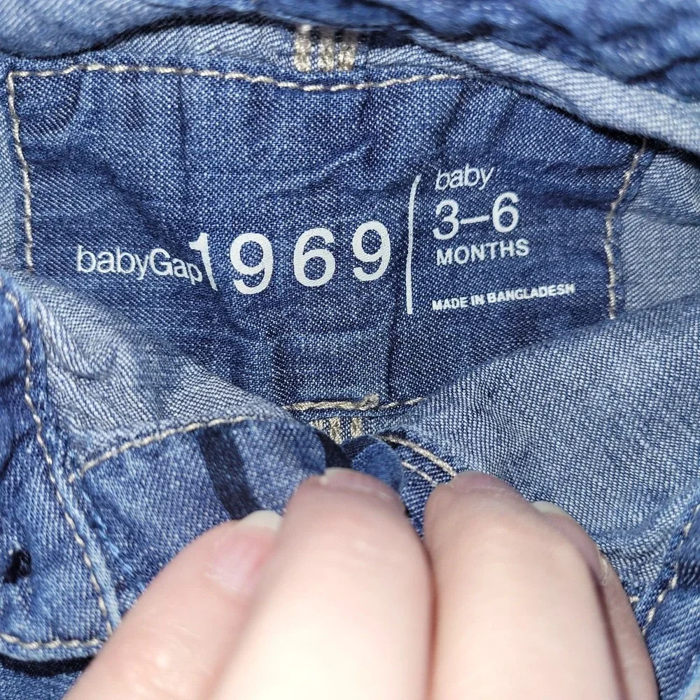 Baby Gap 1969 Coverall Infant 3-6 Month Blue Chambray Stripe Snap Bottom 1-Piece